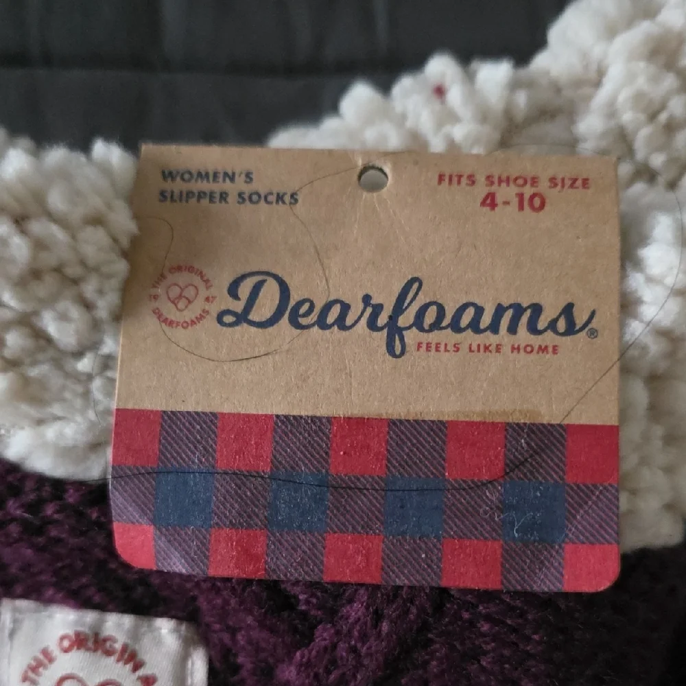 Dearfoams Plum Cable Knit Slipper Socks - Picture 2 of 7